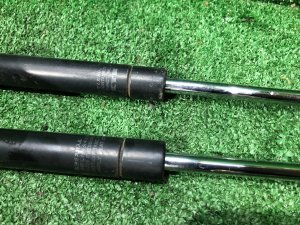 Амортизаторы крышки багажника SUBARU FORESTER OEM 60315FC200, 60315FC210 SF5 1998 silver 792