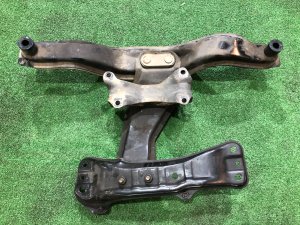 Балка мкпп 41021FC070, 41022AC180, 41021AC330 SUBARU FORESTER