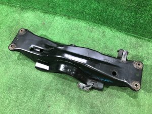 Балка задняя SUBARU FORESTER OEM 20151FA113 SF5 1998 EJ202 MT