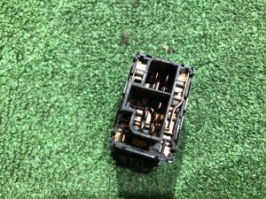Блок управления зеркалами SUBARU FORESTER OEM 83071FC000 SF5 1998 EJ202 MT