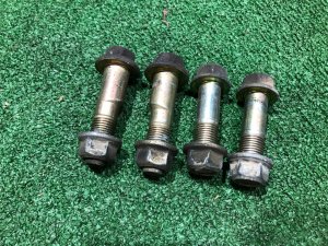 Болты развальные передние 20540AA090, 20540AA100 SUBARU FORESTER