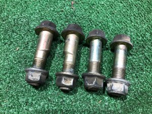 Болты развальные передние SUBARU FORESTER OEM 20540AA090, 20540AA100 SF5 1998 EJ202 MT
