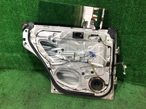 Дверь задняя левая SUBARU FORESTER OEM 61401FC013 SF5 1998 silver 792