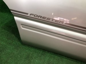 Дверь задняя правая SUBARU FORESTER OEM 61401FC003 SF5 1998 silver 792