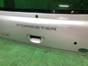 Дверь пятая SUBARU FORESTER OEM 61701FC000 SF5 1998 silver 792
