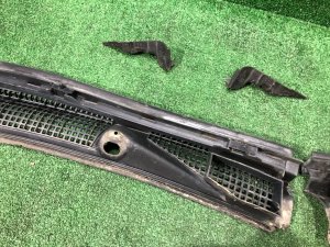 Жабо SUBARU FORESTER OEM 91151FC040, 91151FC050, 91152FC101, 91152FC111 SF5 1998