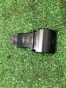 Кнопка обогрева заднего стекла SUBARU FORESTER OEM 83041FC020OE SF5 1998 EJ202 MT