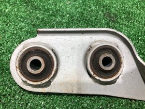 Крепление глушителя SUBARU FORESTER OEM 44021AE000 SF5 1998 EJ202 MT