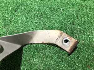 Крепление глушителя SUBARU FORESTER OEM 44021AE000 SF5 1998 EJ202 MT