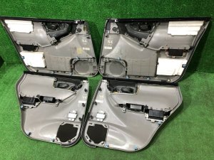 Обшивка дверей SUBARU FORESTER OEM 94050FC300ND, 94050FC310ND, 94056FC260ND, 94056FC270ND SF5 1998 silver 792