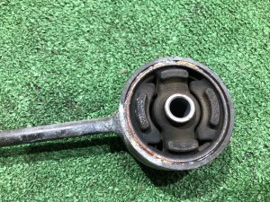 Подушка мкпп верхняя SUBARU FORESTER OEM 41040AC000 SF5 1998 EJ202 MT