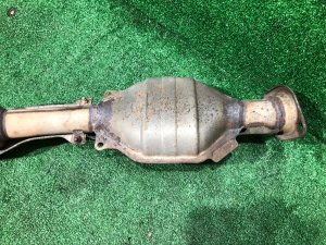Средняя часть глушителя SUBARU FORESTER OEM 44200FA120 SF5 1998 EJ202 MT