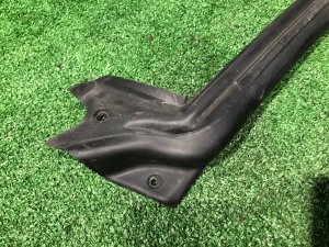 Уплотнитель дверей правый SUBARU FORESTER OEM 62710FC000 SF5 1998 silver 792